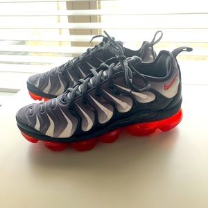Nike Air VaporMax Plus Sneakers